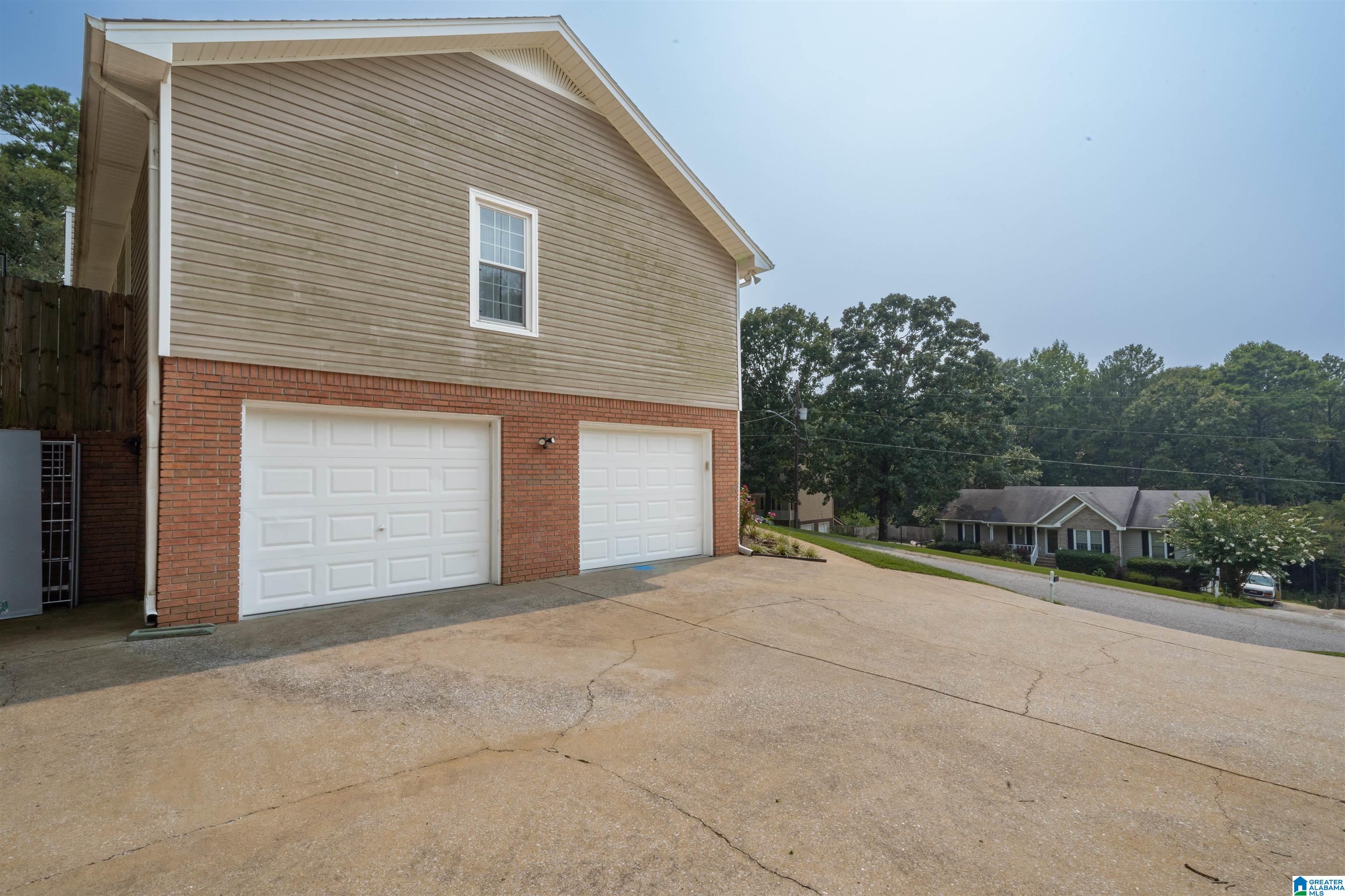 1012 Independence Court Alabaster, AL 35007 - Photo 37 of 41