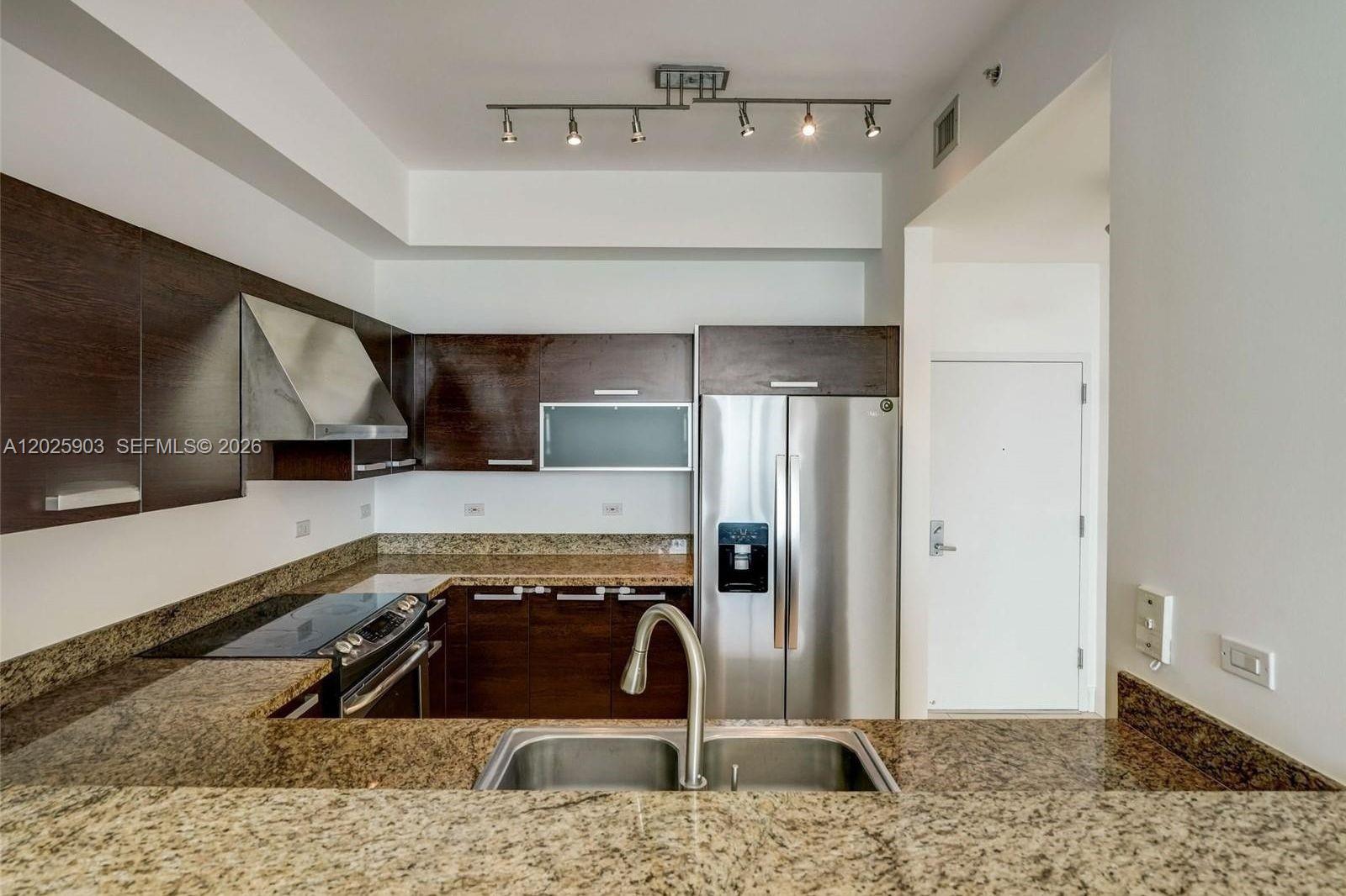 2525 Southwest 3rd Avenue, Unit 1009 Miami, FL 33129 - Photo 3 of 15