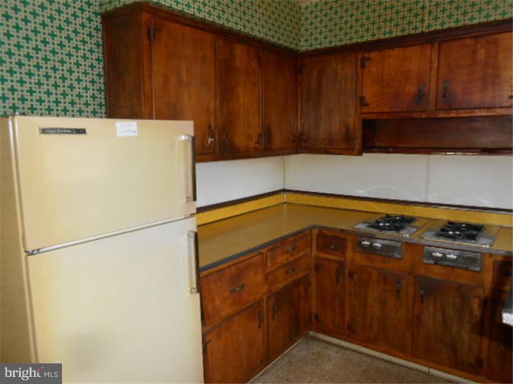 8501 Lynnewood Road Philadelphia, PA 19150 - Photo 3 of 19