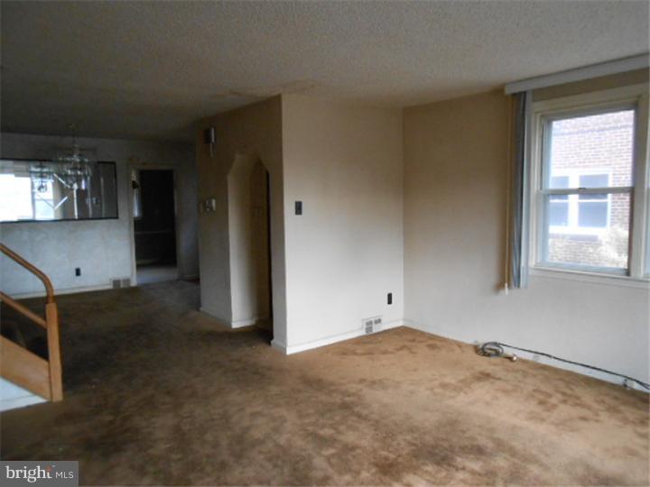 8501 Lynnewood Road Philadelphia, PA 19150 - Photo 10 of 19