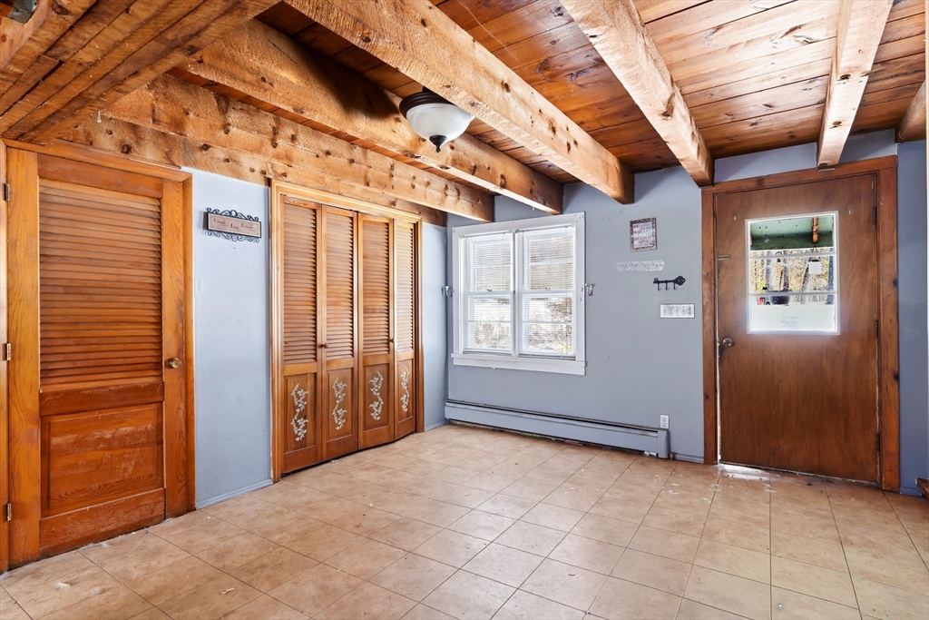 44 Squannacook Road Shirley, MA 01464 - Photo 8 of 41