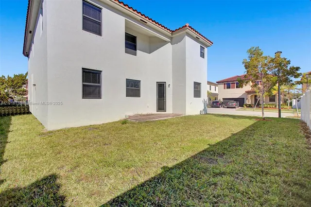$5,000 | 3504 West 94th Street, Unit 3504, Hialeah, FL 33018
