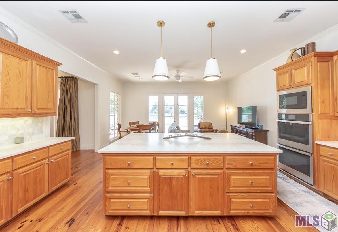 313 Grand Lakes Drive Baton Rouge, LA 70810 - Photo 3 of 5 Gallery Image 3