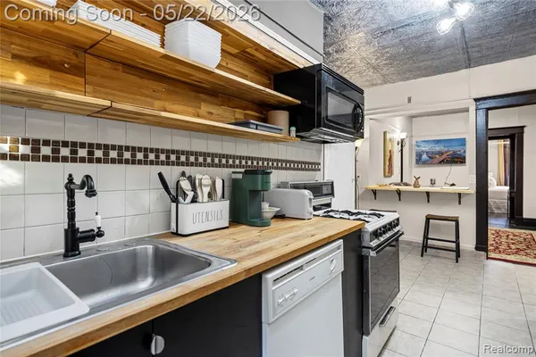 $2,450 | 211 North Main Street, Unit 2, Ann Arbor, MI 48104