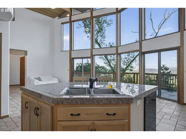 a view of an entryway