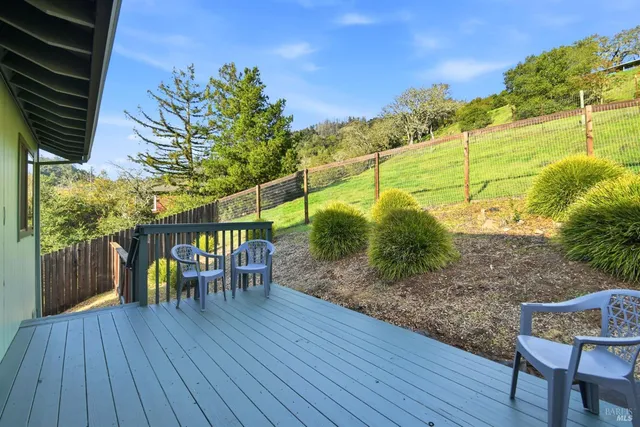 $1,049,000 | 5827 La Cuesta Drive, Santa Rosa, CA 95409