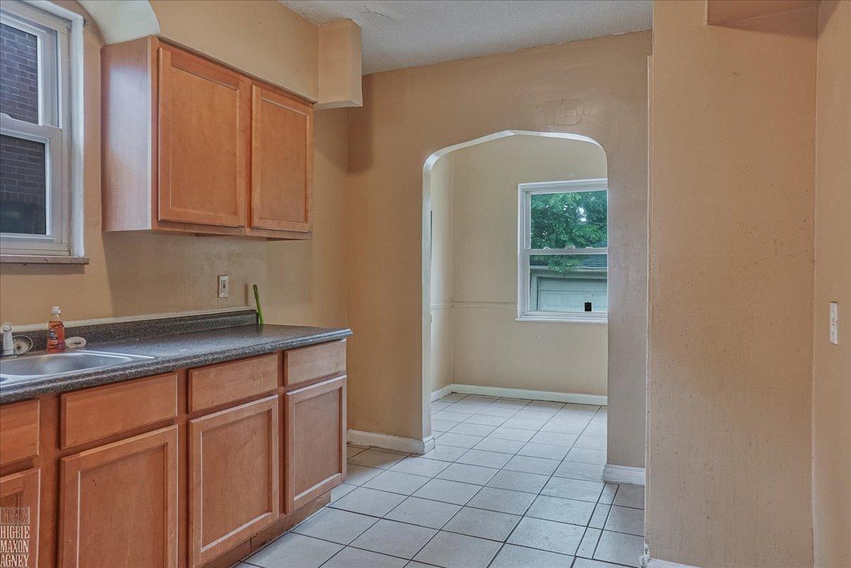 5218 Harvard Road Detroit, MI 48224 - Photo 3 of 38 50080983-2.JPG