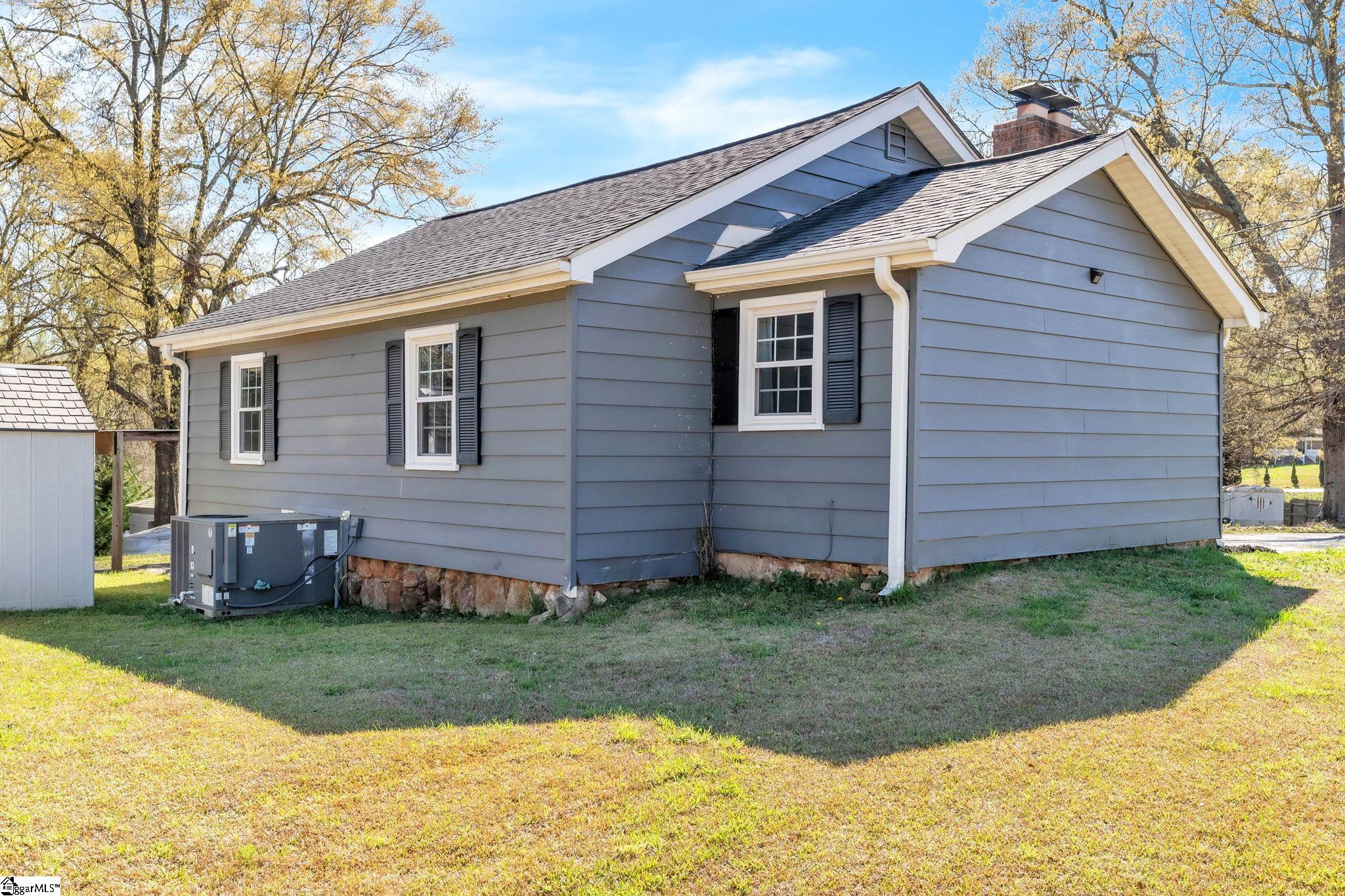 2816 Brushy Creek Road Greer, SC 29650 - Photo 4 of 33