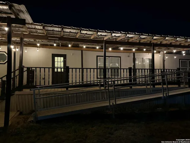 $174,000 | 202 10th Street, Christine, TX 78012