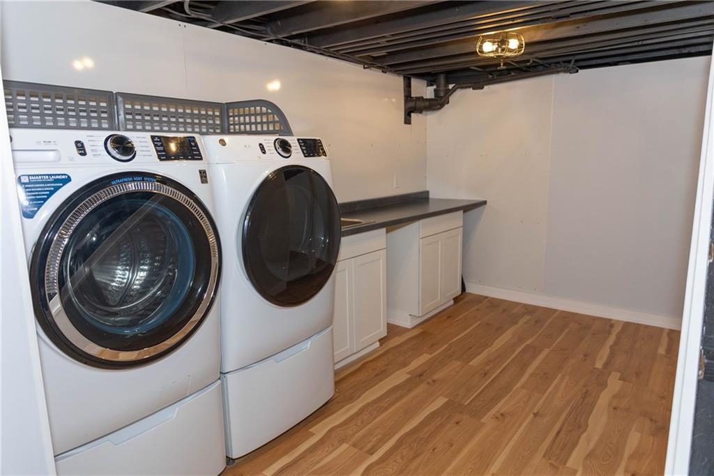 2523 Collins Road Pittsburgh, PA 15235 - Photo 20 of 27 Laundry Area