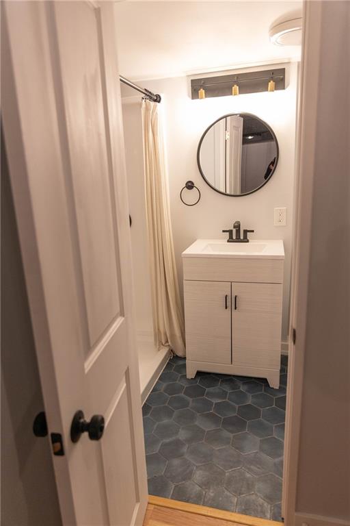 2523 Collins Road Pittsburgh, PA 15235 - Photo 23 of 27 Basement Bathroom