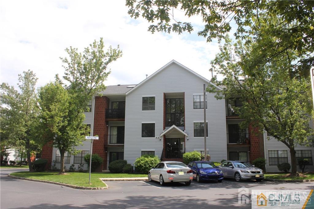 82 Keystone Court Edison, NJ 08817 - Photo 19 of 21