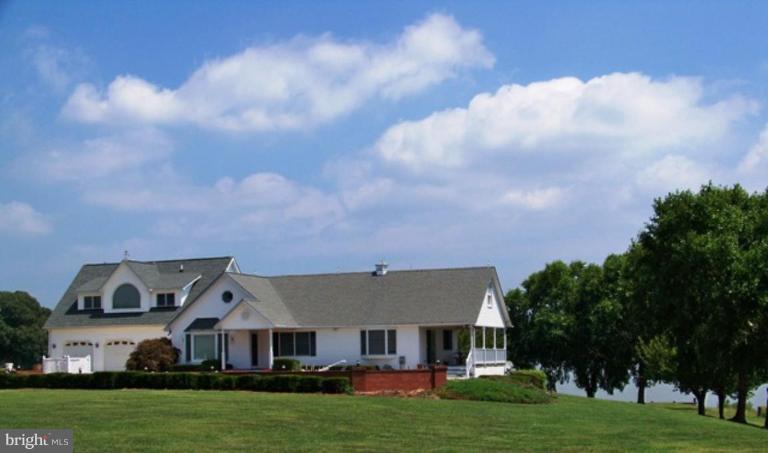 2350 Turner Road Lusby, MD 20657 - Photo 5 of 11 Guest House, 3 Car Garage w/ Apt, Pool