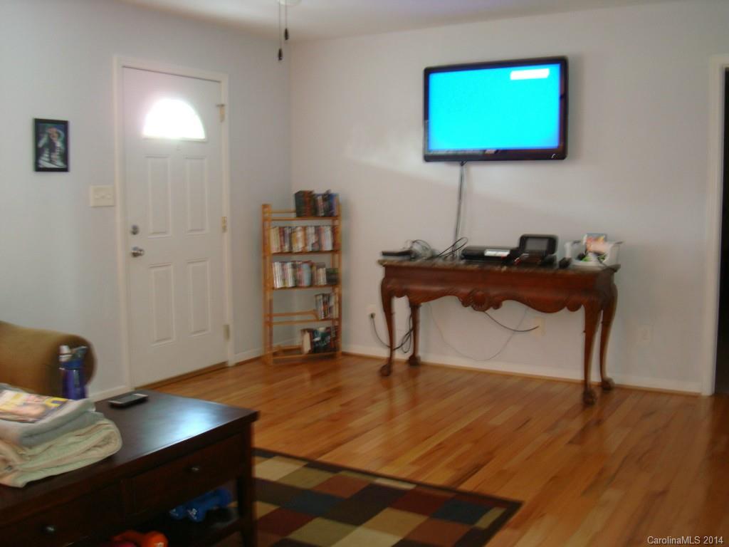 1995 Modern Estates Road Lincolnton, NC 28092 - Photo 11 of 19 Gallery Image 11