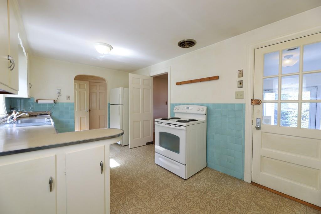 21 Hazelmere Road Boston, MA 02131 - Photo 7 of 41 Gallery Image 7
