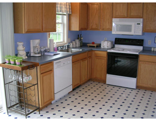 87 Bishop Road Fitchburg, MA 01420 - Photo 6 of 7 Gallery Image 6