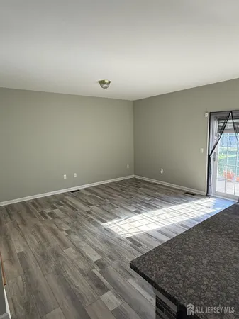 $4,000 | 8 Andrews Way, Piscataway, NJ 08854