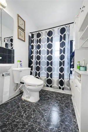 $1,598,000 | 3923 Avenue R | Marine Park