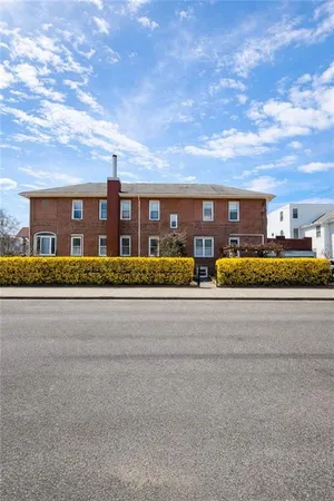 $1,598,000 | 3923 Avenue R | Marine Park