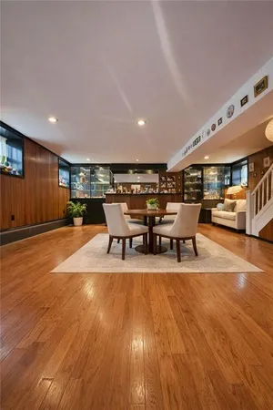 $1,598,000 | 3923 Avenue R | Marine Park