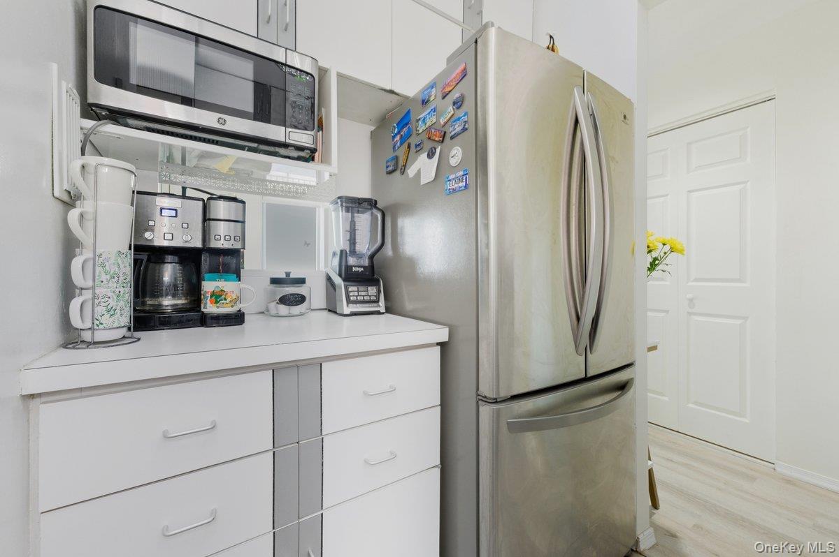 2 Richmond Road, Unit 5E Lido Beach, NY 11561 - Photo 8 of 27
