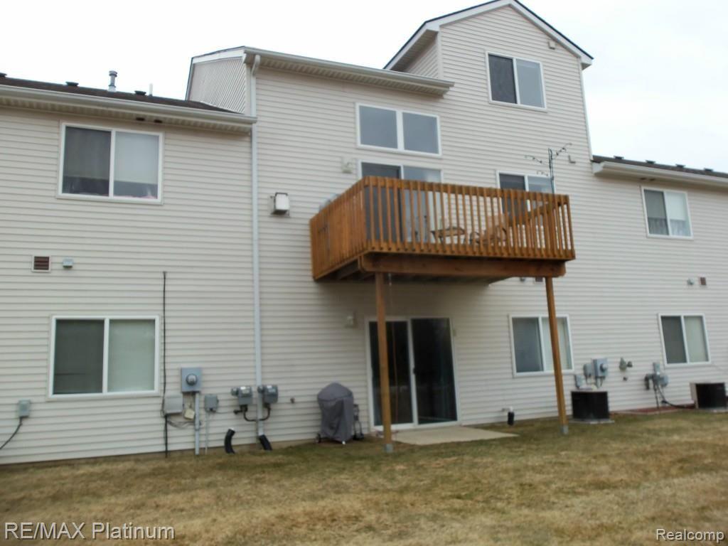 83 Sedum Road Howell, MI 48843 - Photo 17 of 18 Rear View