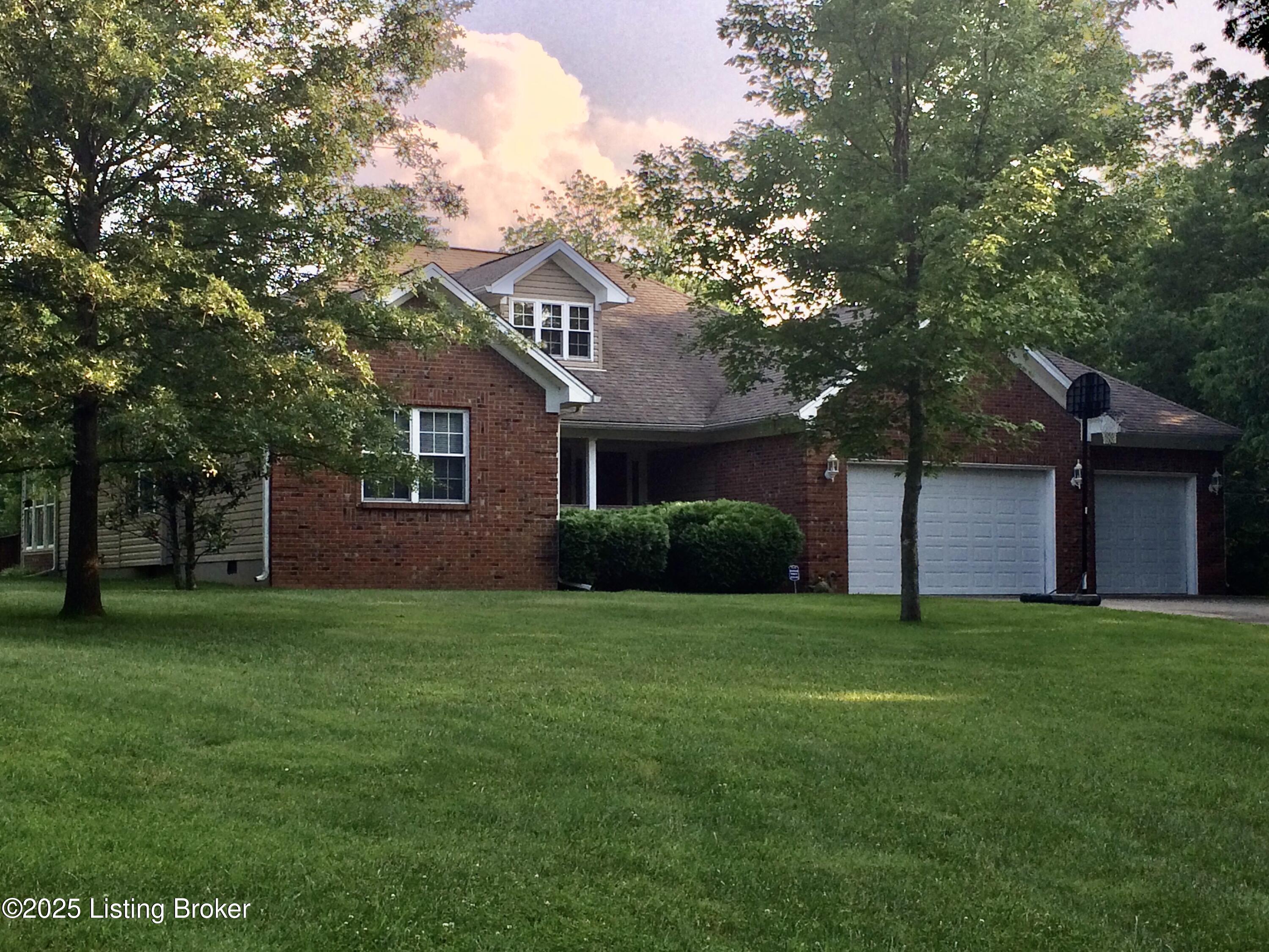 9108 Fairmount Road Louisville, KY 40291 - Photo 2 of 109 IMG_1598