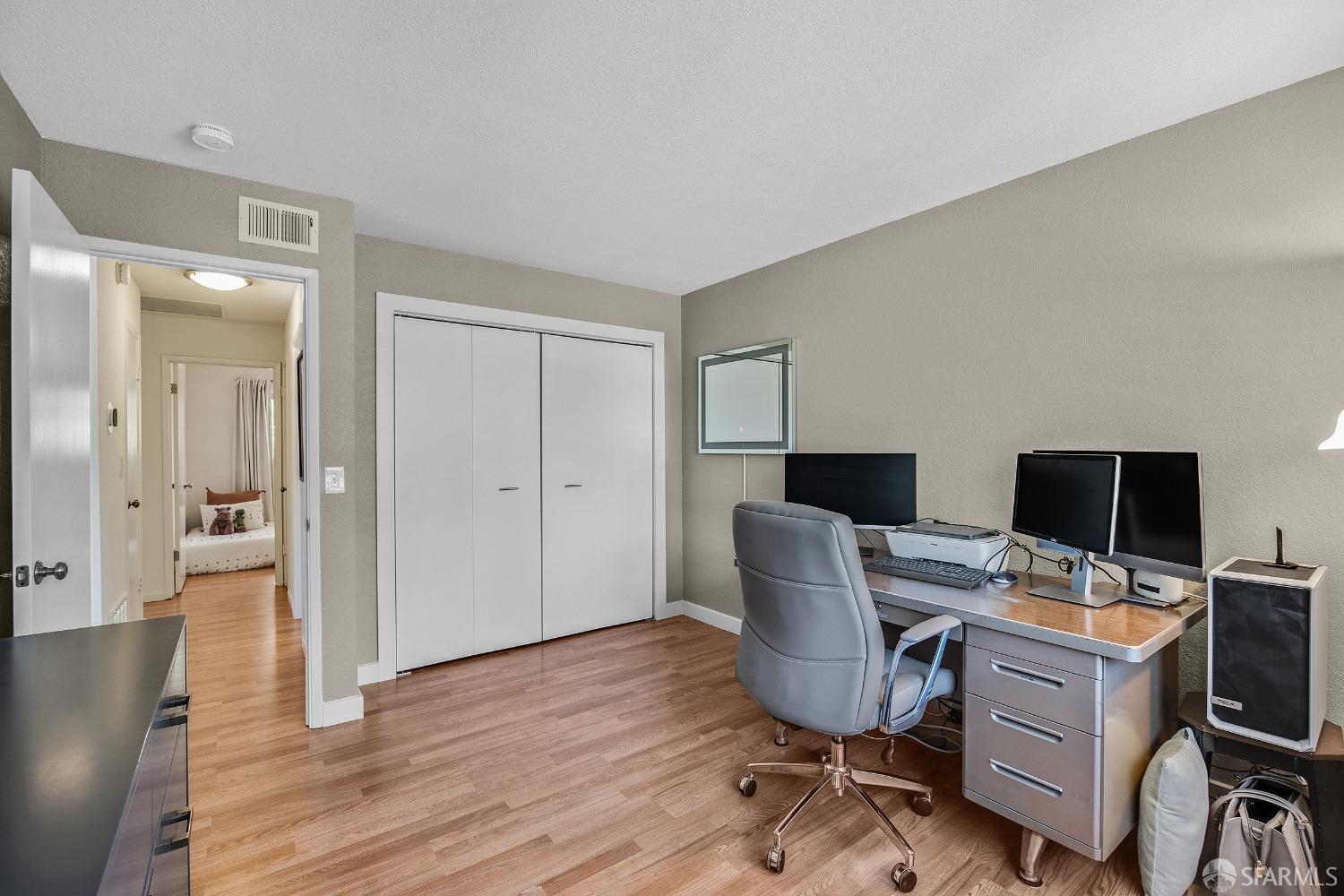 1780 Peary Way Livermore, CA 94550 - Photo 19 of 38 a workspace with furniture and wooden floor