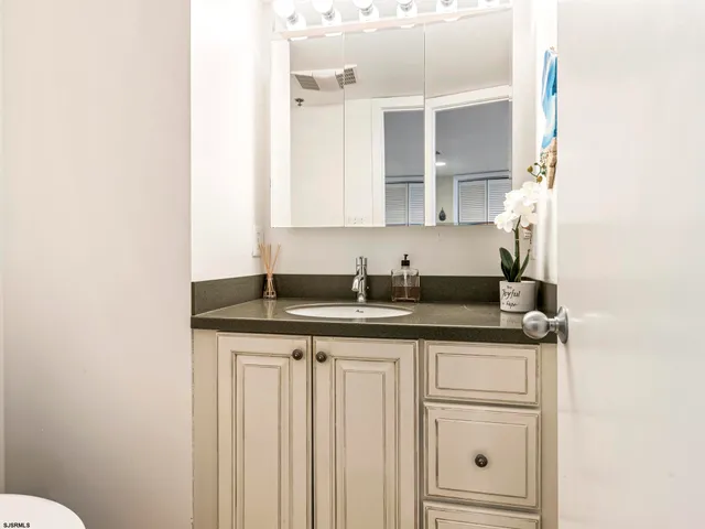 $325,000 | 3851 Boardwalk, Unit 1910, Atlantic City, NJ 08401