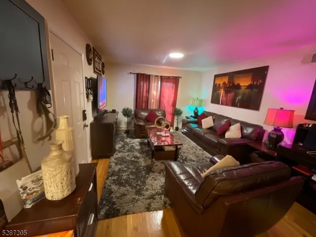 $1,100,000 | 10 Miller Street, Jersey City, NJ 07304