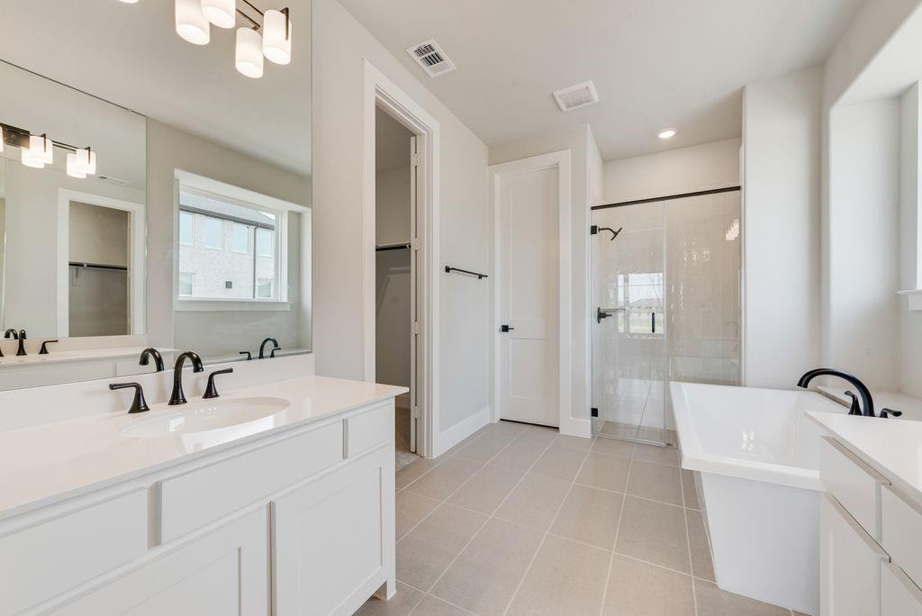 656 Blakelys Way Fate, TX 75189 - Photo 15 of 38