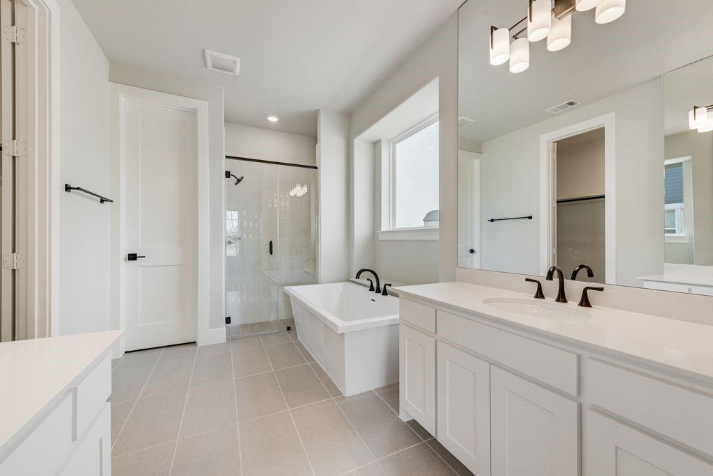 656 Blakelys Way Fate, TX 75189 - Photo 16 of 38