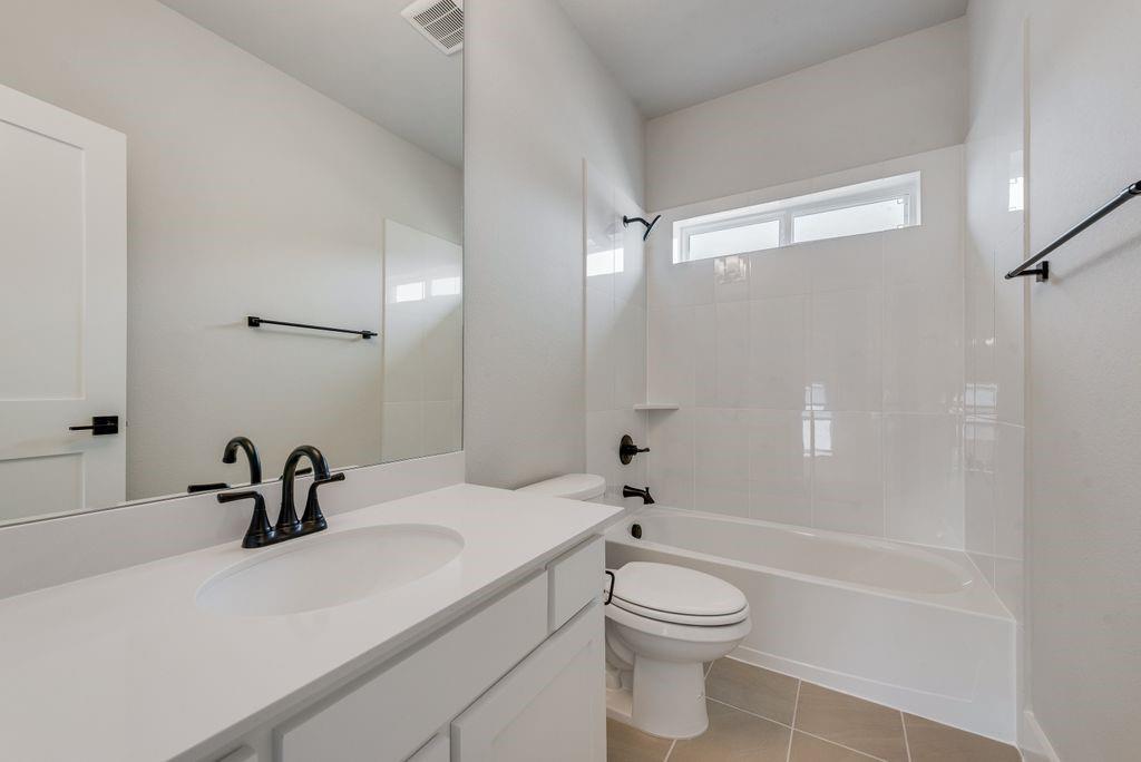 656 Blakelys Way Fate, TX 75189 - Photo 22 of 38