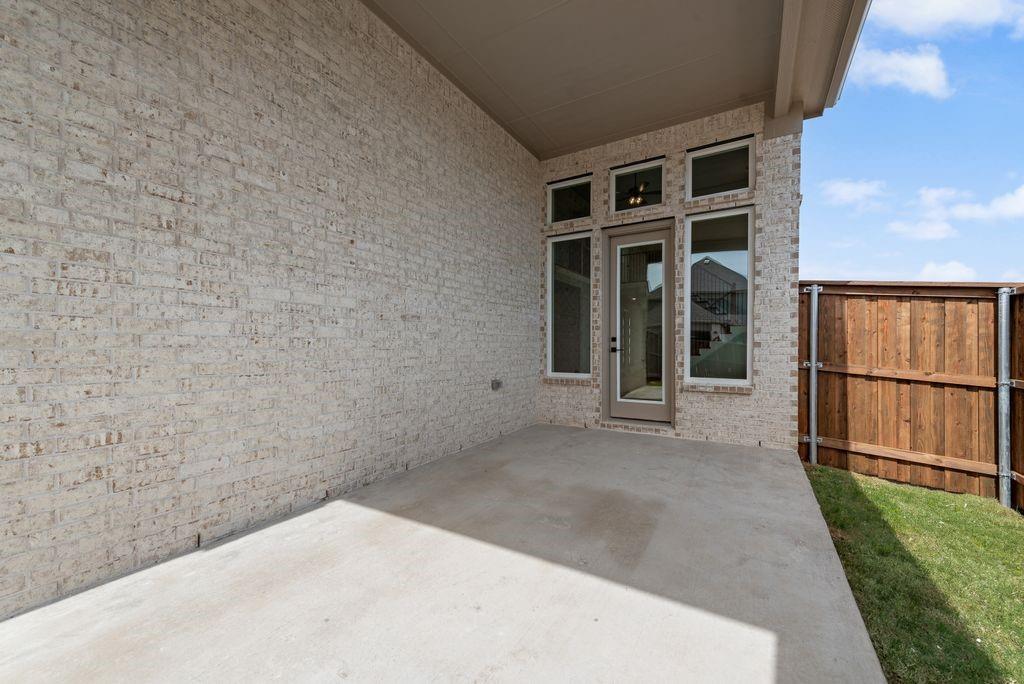 656 Blakelys Way Fate, TX 75189 - Photo 24 of 38