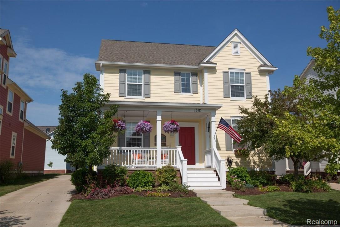1812 Gilmore Street Howell, MI 48855 - Photo 1 of 39 Exterior_Front Summer.jpg