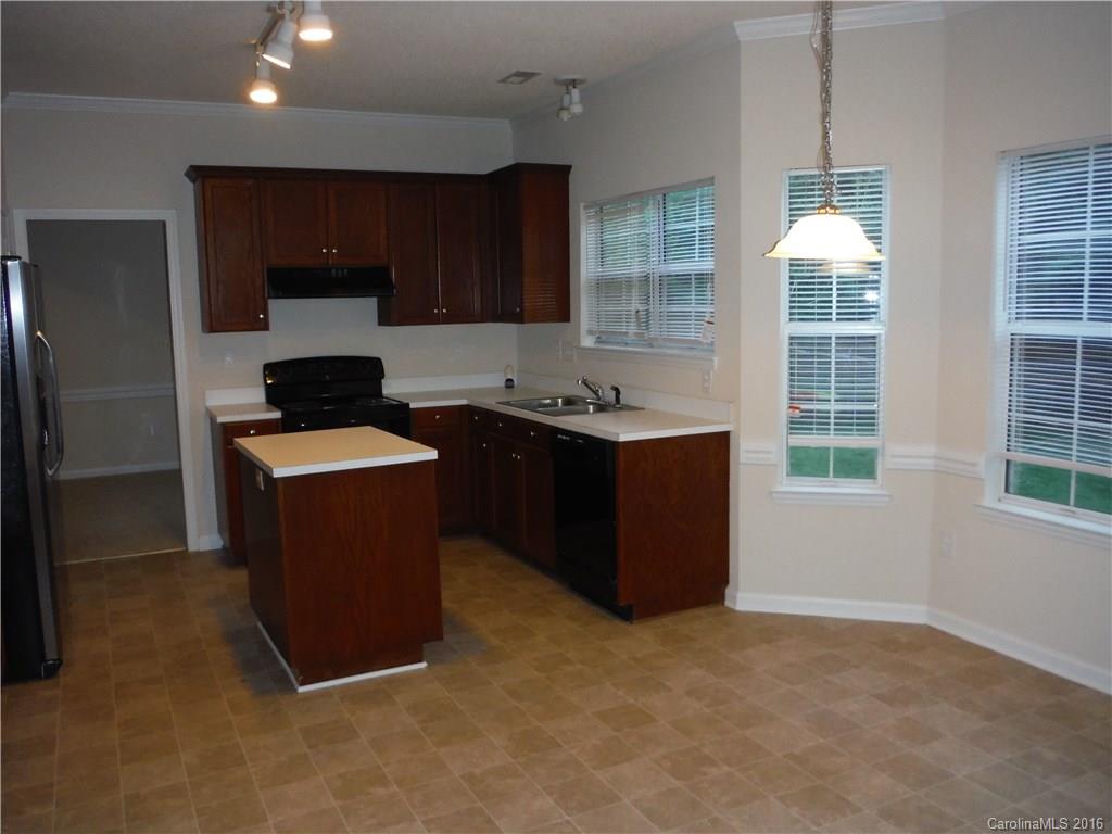 2538 Pimpernel Road Charlotte, NC 28213 - Photo 5 of 14
