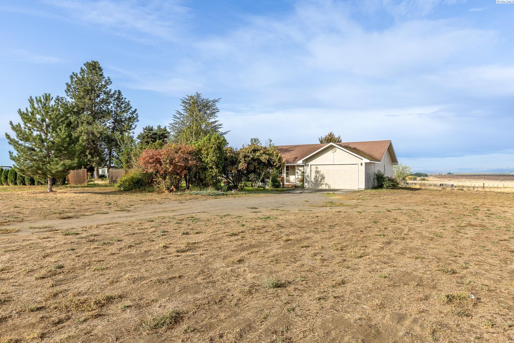 51 Meeker Road Pasco, WA 99301 - Photo 2 of 41 Gallery Image 2