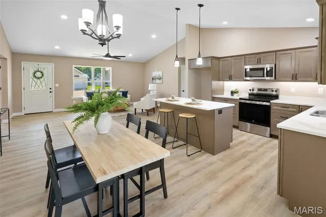 $340,000 | 6404 Winter Court, Godfrey, IL 62035