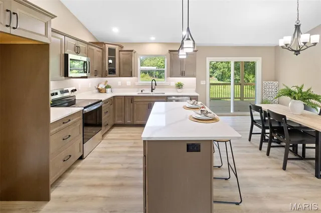 $340,000 | 6404 Winter Court, Godfrey, IL 62035