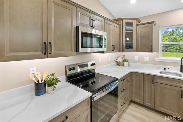 $340,000 | 6404 Winter Court, Godfrey, IL 62035