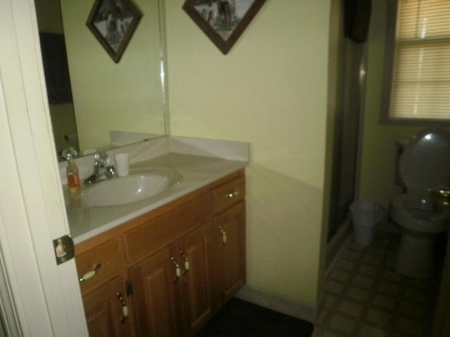 38 Pugh Road Crossville, TN 38555 - Photo 6 of 39 38 PUGH ROAD 004