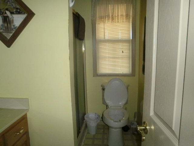 38 Pugh Road Crossville, TN 38555 - Photo 7 of 39 38 PUGH ROAD 005