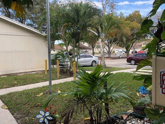 5310 Elmhurst Road, Unit E West Palm Beach, FL 33417 - Photo 19 of 24 Exterior
