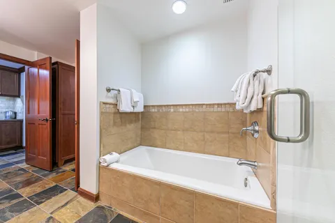 $1,000,000 | 400 Resort Road, Unit 118 120, Olympic Valley, CA 96146