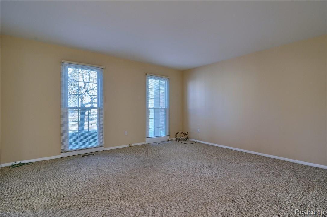 1215 Candlestick Lane Rochester, MI 48306 - Photo 4 of 27 Great_Room.jpg