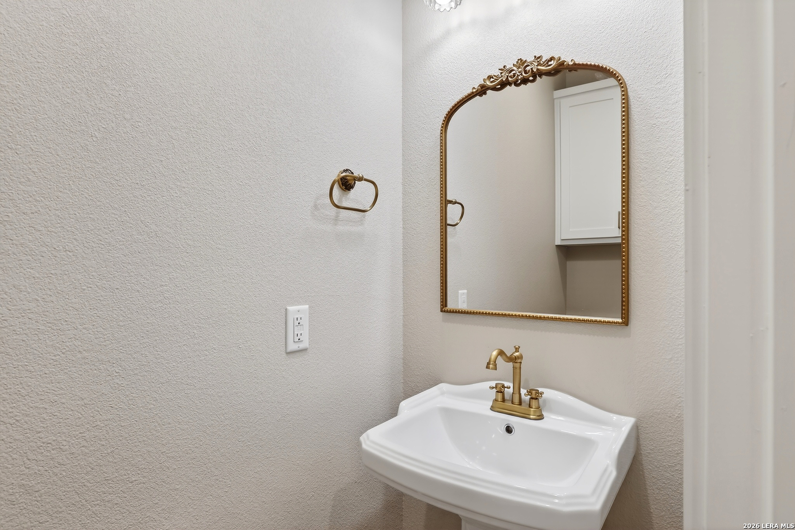 721 North Dickson Street Poth, TX 78147 - Photo 23 of 40