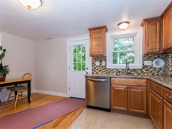 59 Florence Road Waltham, MA 02453 - Photo 4 of 26