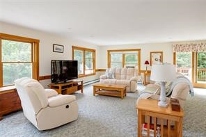 156 Mountain Road York, ME 03902 - Photo 8 of 33