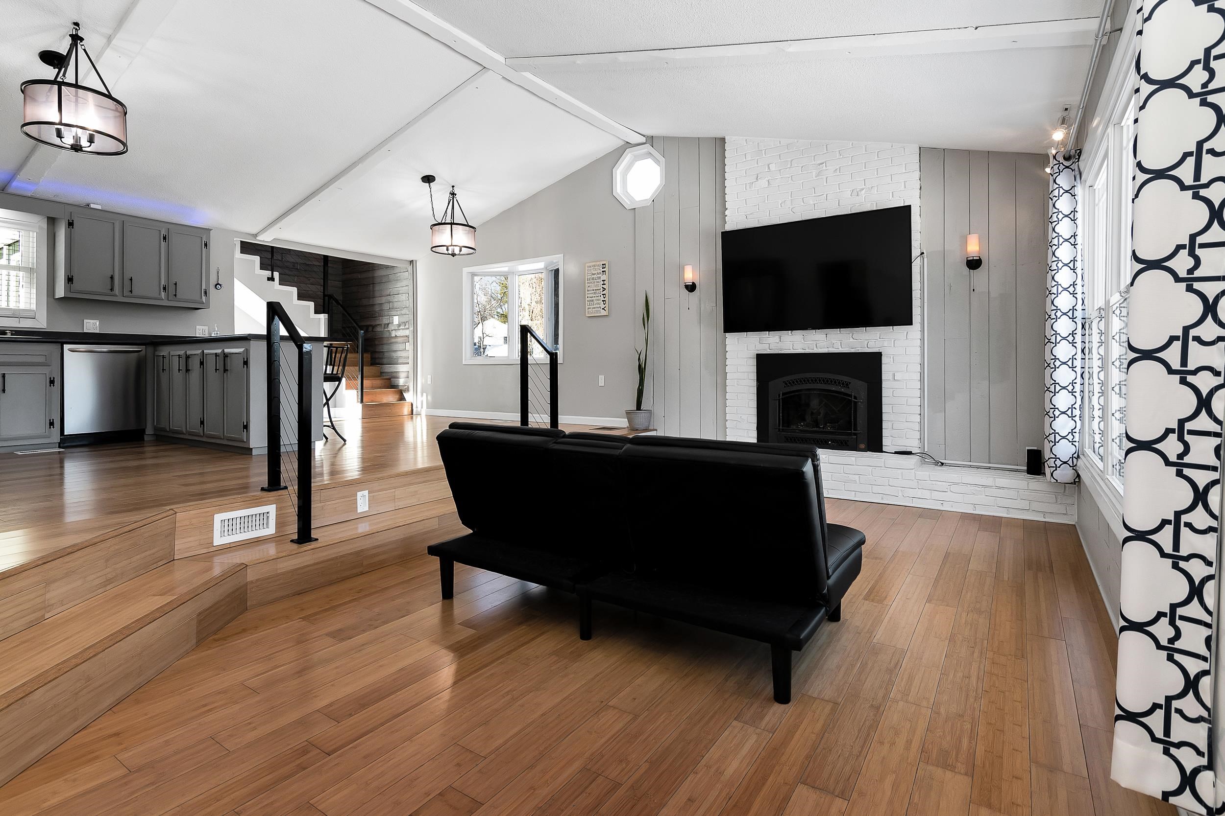 3 Sunrise Drive Pelham, NH 03076 - Photo 2 of 42