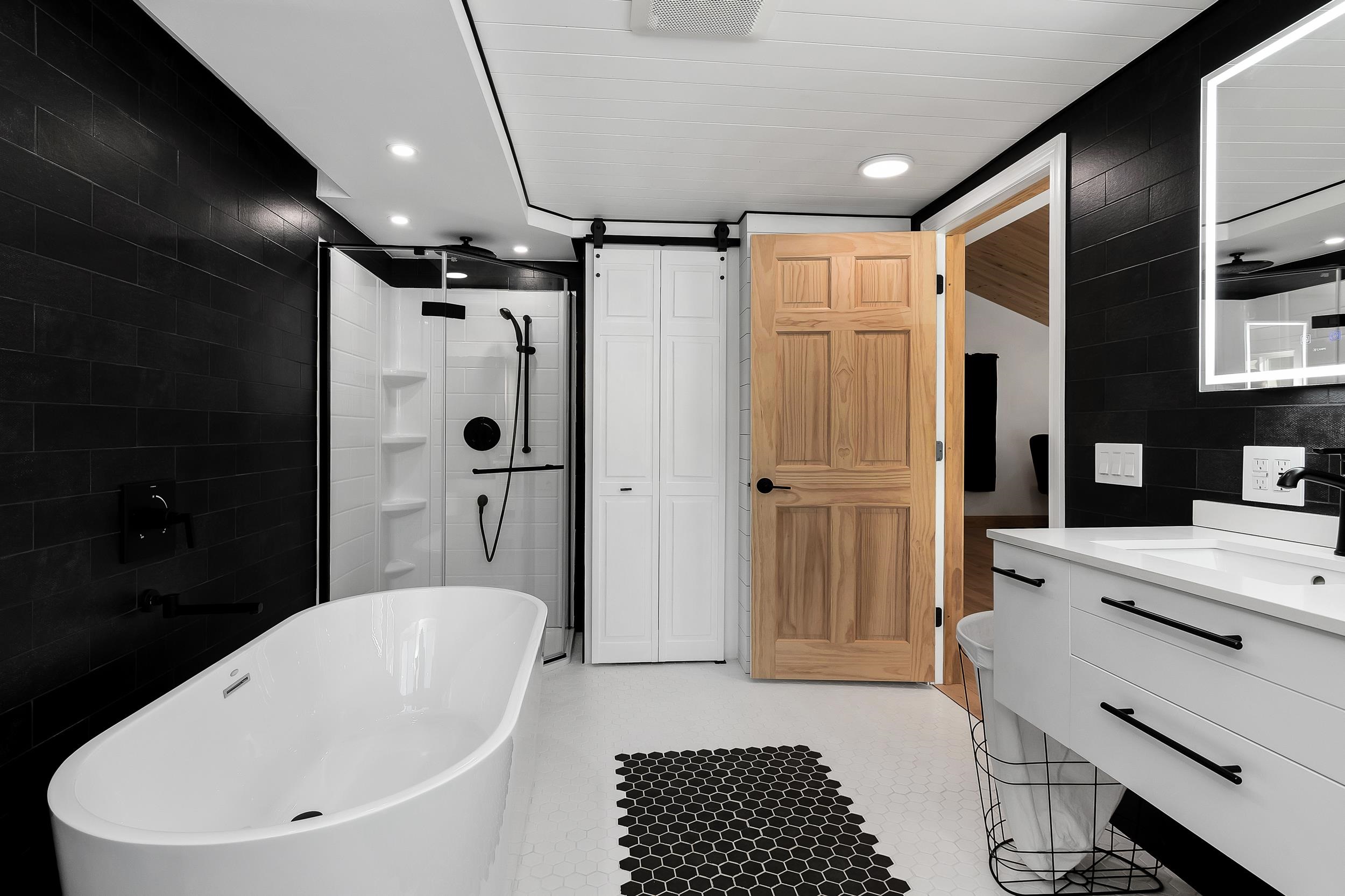 3 Sunrise Drive Pelham, NH 03076 - Photo 35 of 42